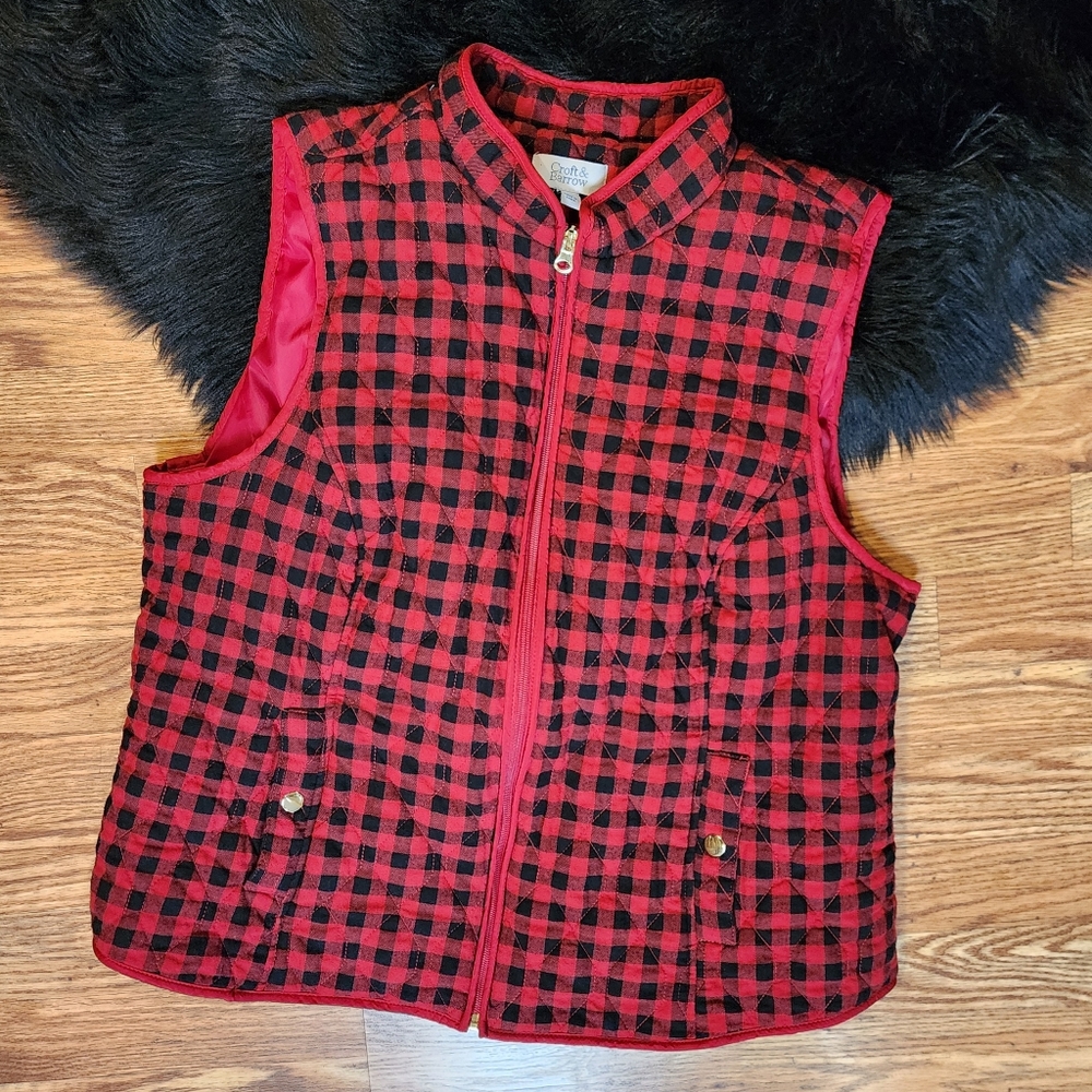 Croft and Barrow Red and Black Plaid Quilted Vest Women's Size XXL